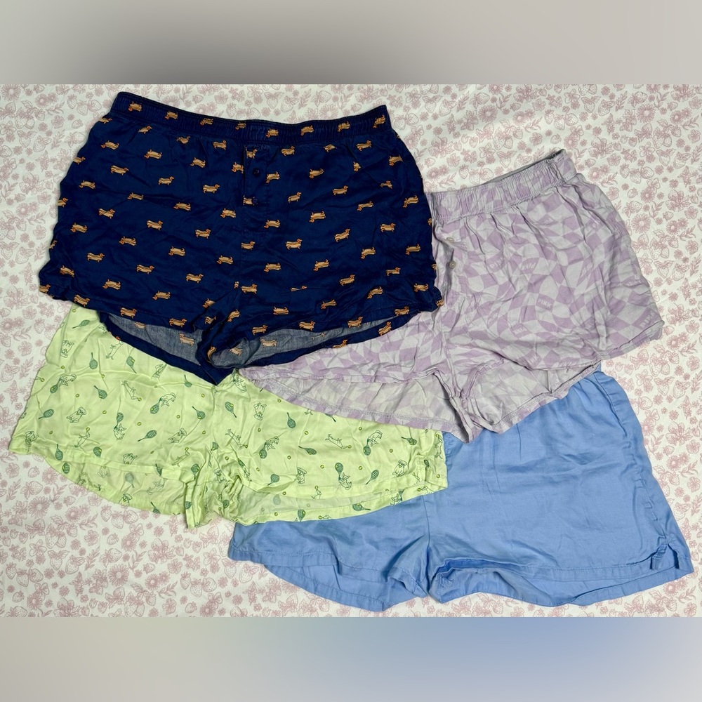 Lot of 4 VS Sleep Shorts Size S